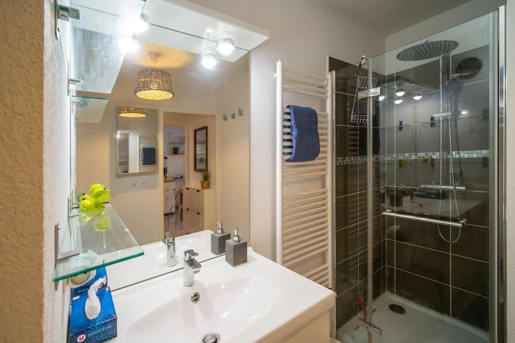 مارسيليا Fully Equipped Apartment With Terrace Sleeps 4 المظهر الخارجي الصورة